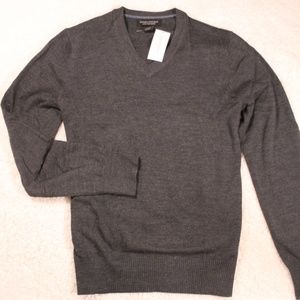 Banana Republic V-neck Sweater